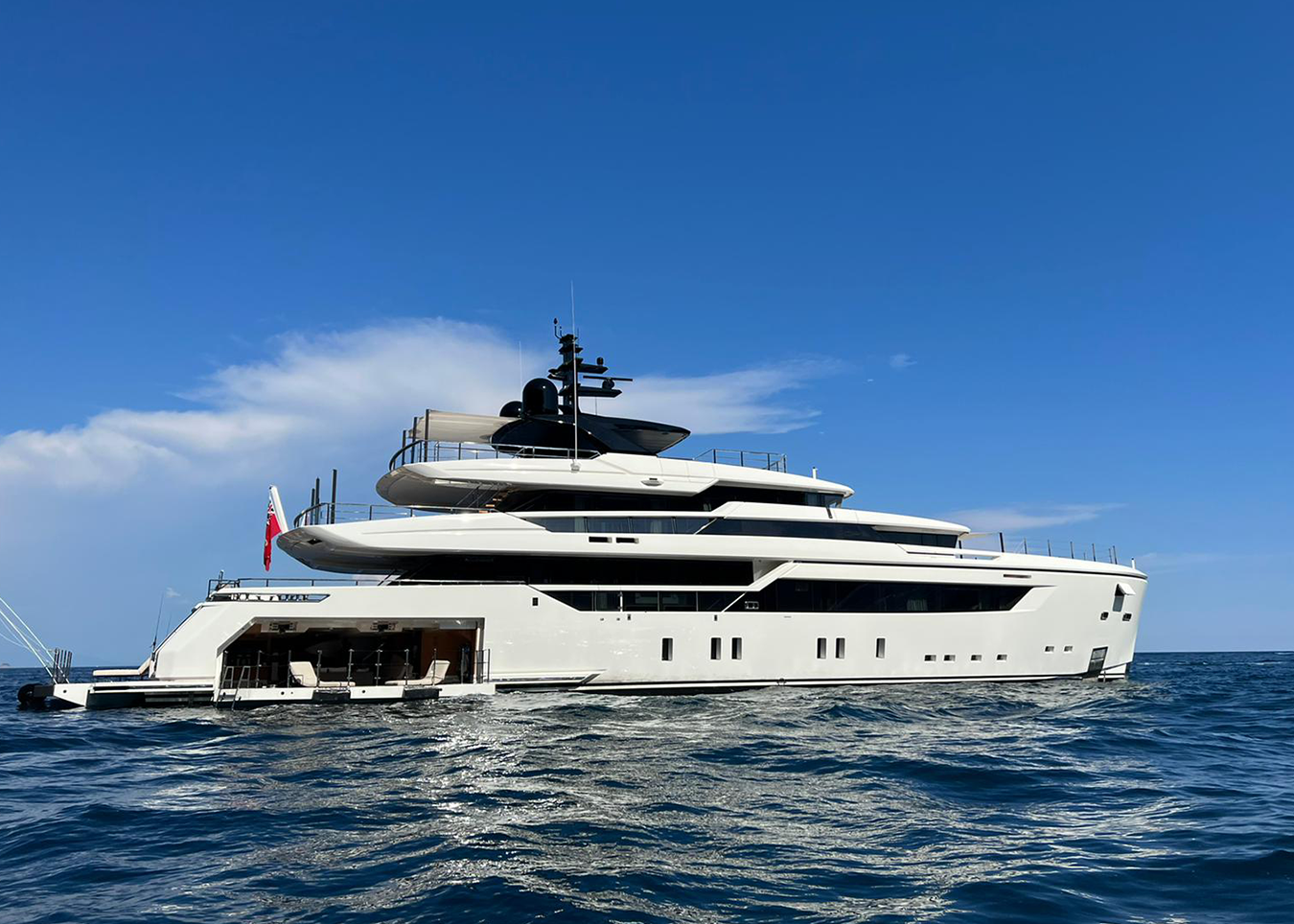 who owns superyacht aix